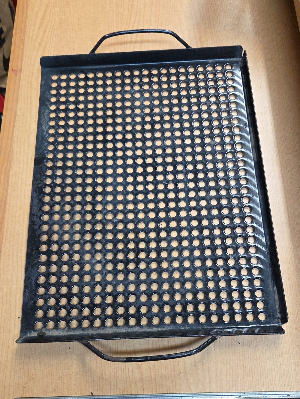 Porcelain-Coated Metal Non-Stick Grill Topper